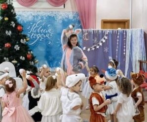 Новый год у малышей!